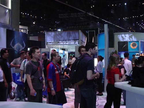Attendees around the Phantom demo stations at E3
